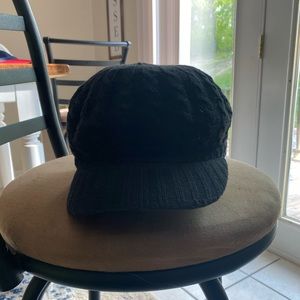 Black news boy hat